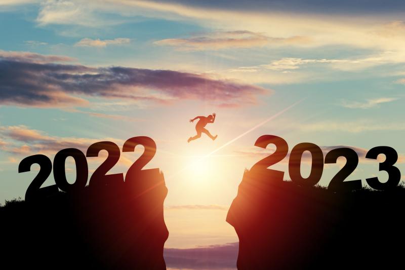 بعد سقوط ضحايا أثناء الاحتفال برأس السنة في حوادث متفرقة.. هل تستكمل 2023 انتكاسات 2022؟