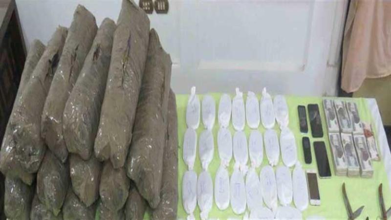 ضبط 3 أشخاص بالقاهرة لقيامهم بالإتجار في المواد والأقراص المخدرة