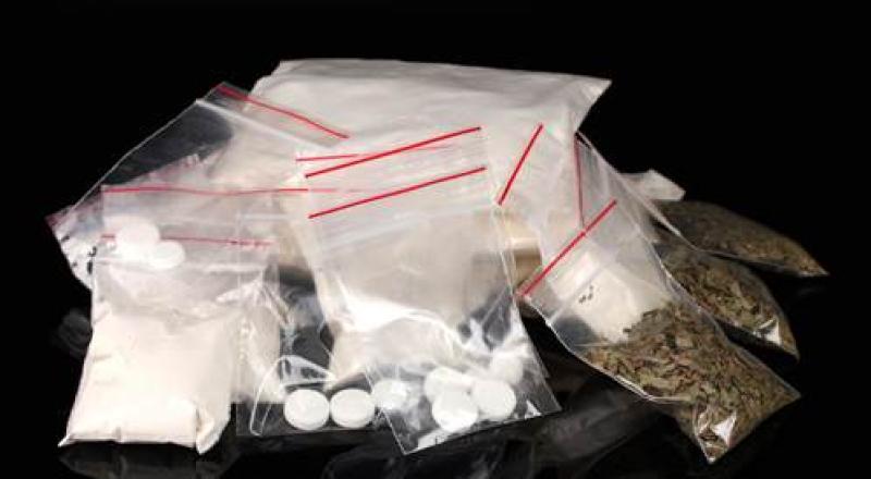 ضبط 3 عناصر إجرامية بالجيزة بحوزتهم كميات من المواد والأقراص المخدرة