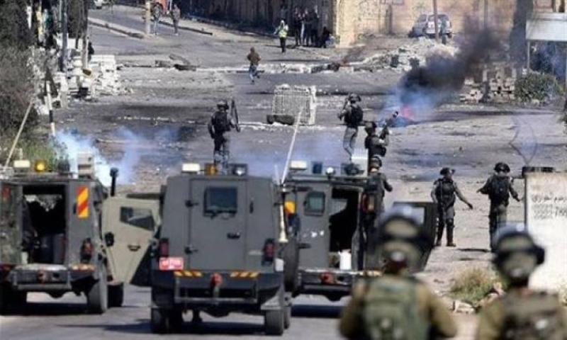 مواجهات بين الفلسطينيين وقوات الاحتلال الإسرائيلي غرب رام الله