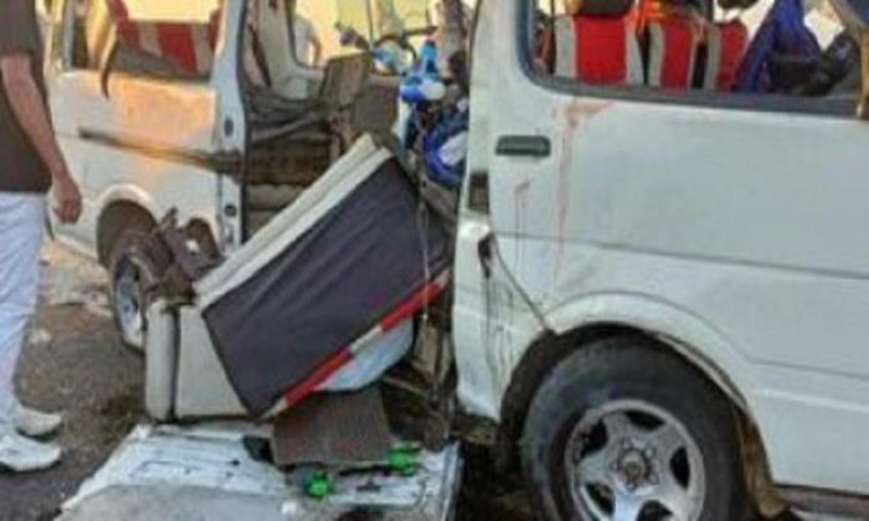 إصابة 18 شخصا في حادث سير بكفر الشيخ.. والمحافظ يوجه بتقديم الخدمات الطبية لهم