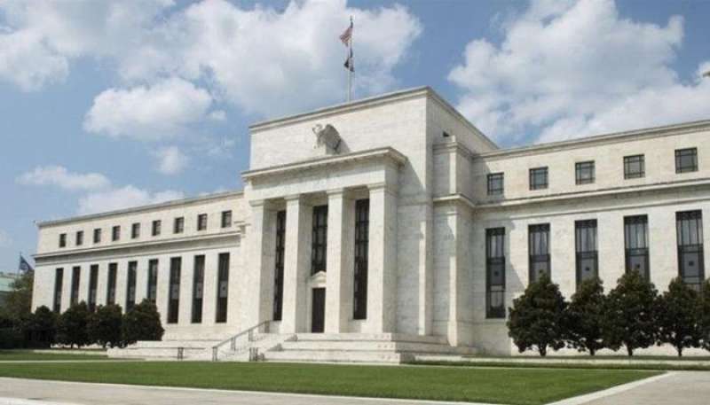 ”الفيدرالي الأمريكي” يرفع الفائدة ربع نقطة لتسجل أعلى مستوياتها منذ 22 عاما