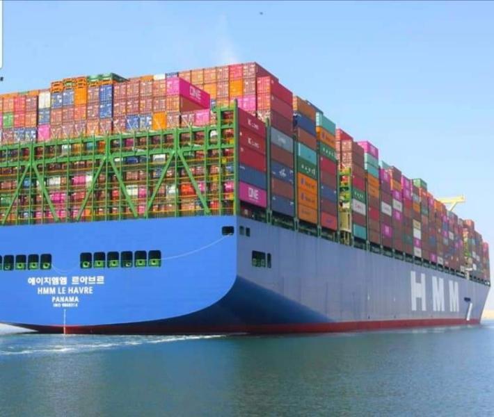 ميناء دمياط يتداول 42 سفينة للحاويات والبضائع العامة خلال 24 ساعة