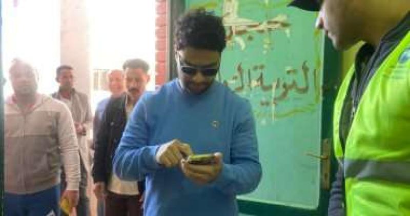 أحمد جمال يوحه رسالة للمصريين من داخل لجنته الانتخابية بمدينة نصر