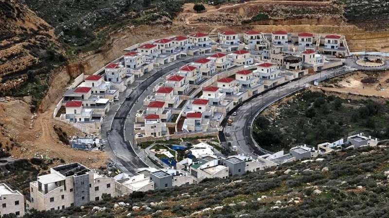 إسرائيل تتعنت وتعاند المجتمع الدولي وتوافق على بناء وحدات استيطانية جديدة فى الضفة الغربية