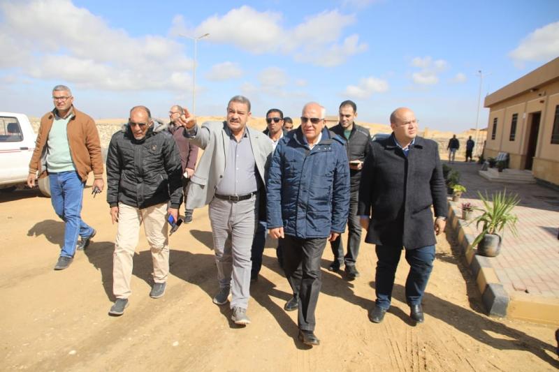 محافظ الجيزة : ١٢ الف طن مخلفات يتم رفعهم من مراكز وأحياء المحافظة يومياً