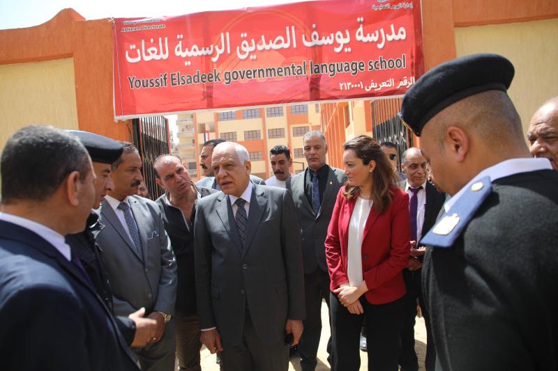 محافظ الجيزة يفتتح عددًا من المدارس والمنشأت التعليمية بأحياء الدقي والهرم وجنوب الجيزة