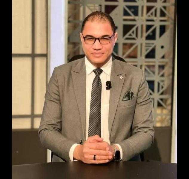 الدكتور عبدالغنى سليم من كبار علماء وزارة الأوقاف يعزى الدكتور عادل عبدالهادى استشارى الصحة النفسية لوفاة والده