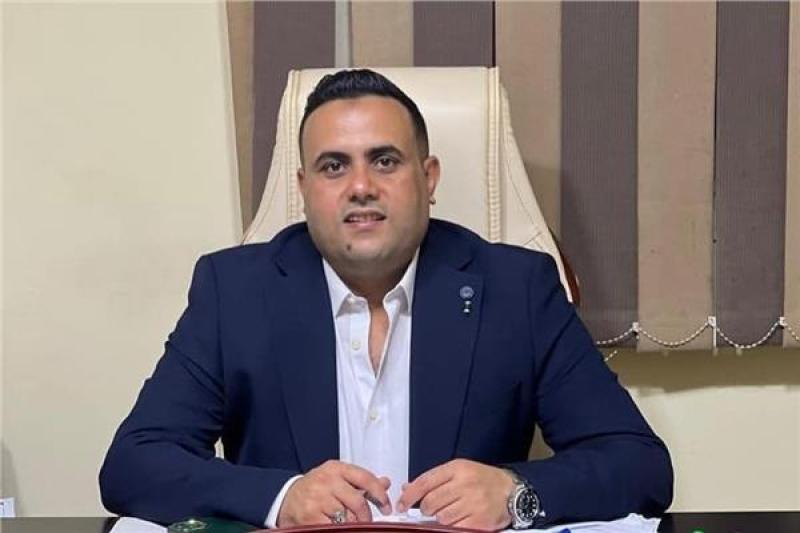 مصطفى مزيرق: عمال مصر هم خط الدفاع الأول في معركة البناء والتنمية